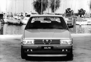Alfa Romeo 90 1984 года 